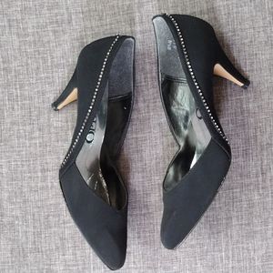 Heels and pumps comfortable size 8 1/2